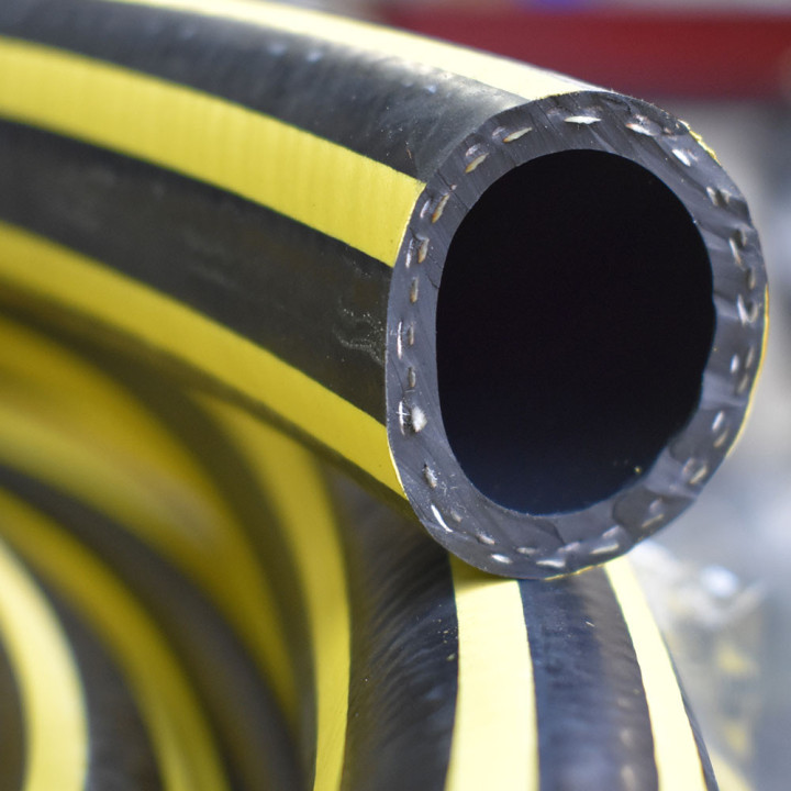 详解拖泵用混凝土输送管及工业级橡胶软管的优势